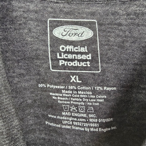 Ford Mustang Graphic Tee T-shirt NWT - Picture 4 of 7